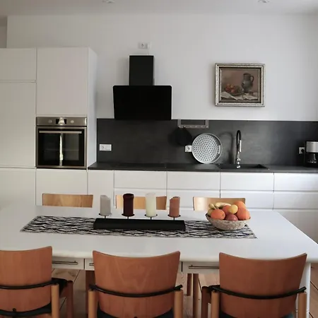 아파트 Historisches Altes Gutshaus In Breetz Am Fluss Lenzen