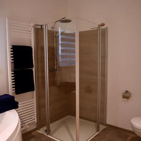 Historisches Altes Gutshaus In Breetz Am Fluss *