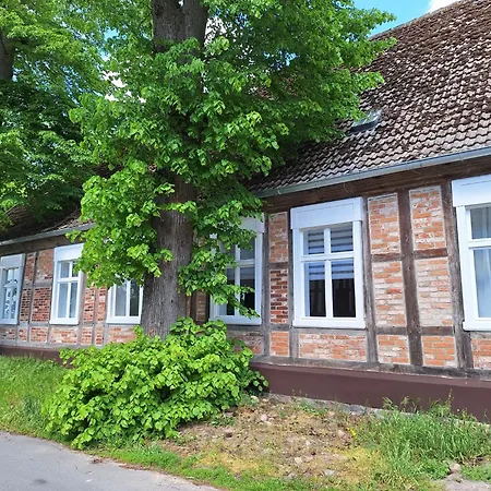 Apartamento Historisches Altes Gutshaus In Breetz Am Fluss