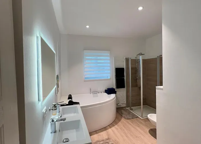 Historisches Altes Gutshaus In Breetz Am Fluss Lenzen